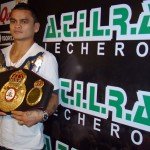 Maidana y su cinturón interino.