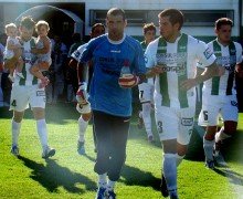 Nuñez, saliendo a la cancha de Unión el último fin de semana.