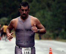 Saravia durante una de las competencias en las que participó y volverá a tenerlo como protagonista: El Half Ironman.