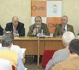 Las máximas autoridades del básquet nacional (Fuente: AdC).