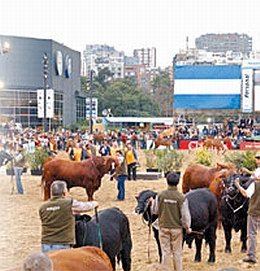 Uno de los momentos de la última edición de la Rural de Palermo (Clarin).