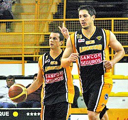 Tigres nuevos en acción: Diego Alba y Andrés Pelussi. (Diego Rosso)