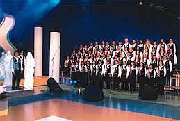 El coro mezclará voces jóvenes y adultas.