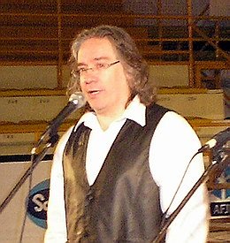 Raul Fritzsche, director del coro Kennedy.