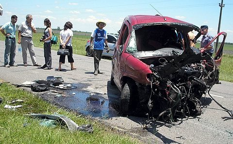 La camioneta en la cual se trasladaba la cantante.