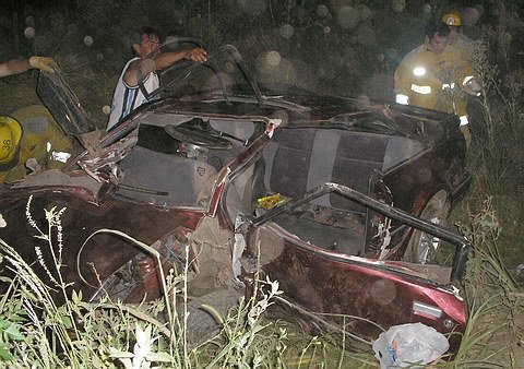 El estado del vehículo generó no poca preocupación en los presentes. El estado del vehículo generó no poca preocupación en los presentes.