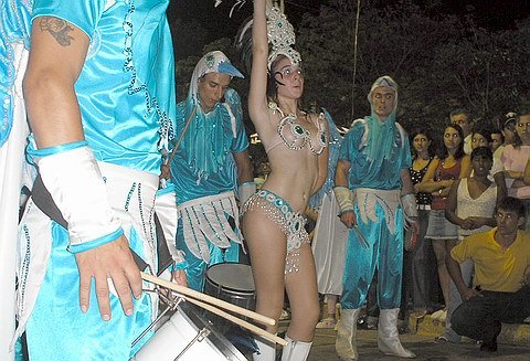 La pasista de Mangueira, que desfiló antes del temporal.