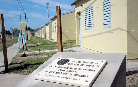 Los planes están pero no los terrenos dónde construir.