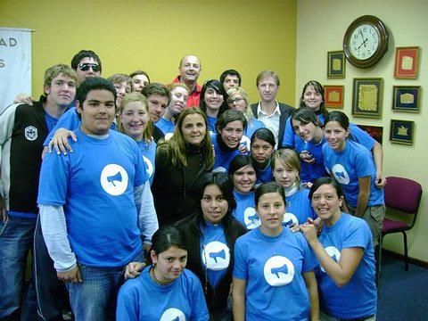 Los integrantes del Foro junto a los responsables de las comisiones. (pPrensa Municipalidad)