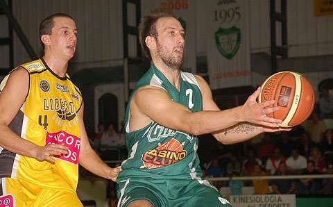 Moldú y Alba, enfrentados en las finales de la 2005-2006 (Archivo).