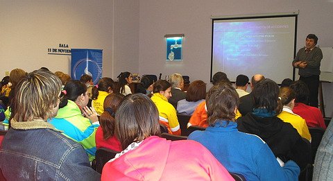 La Sala de Coferencias de la Cooperativa de Agua Potable fue el marco para la jornada.