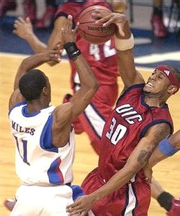 Armond Williams, nuevo foráneo albiverde (Corrientes al día).