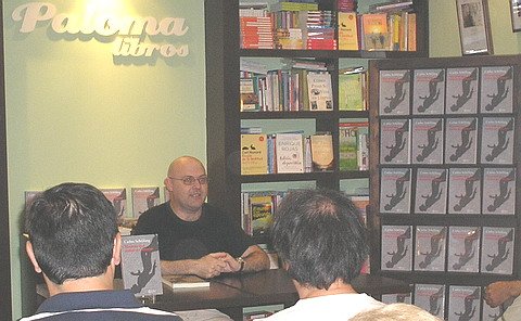 El sunchalense, durante la presentación de su escrito.