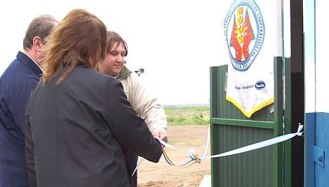 El momento del corte de cintas y la inauguración oficial.