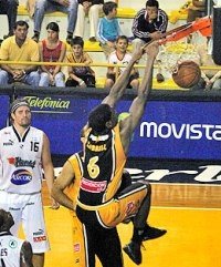 Carroll en una acción de su reciente paso por los Tigres (Archivo: Diego Rosso).