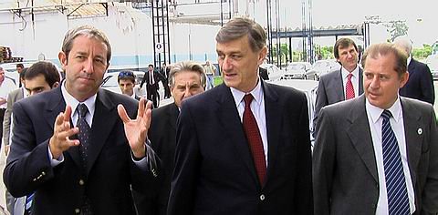 Cobos y un compromiso que ojalá no sea de ocasión (Prensa municipalidad).