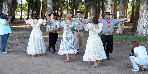 Un momento de las tomas que se realizaron (Prensa Arte más Arte).