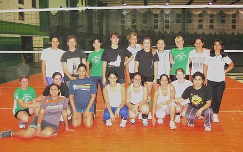 Las chicas del voley albiverde (Prensa Unión).
