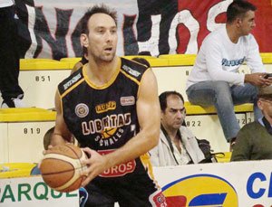 Moldú tuvo la responsabilidad del cierre y no falló (sunchalesbasket).