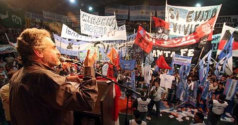 Rossi durante el lanzamiento de su propuesta (Prensa Agustín Rossi).