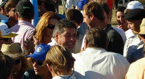 Alfredo De Angelis estuvo hace días dando su apoyo a productores de Tacural (Edgardo Porporatto).