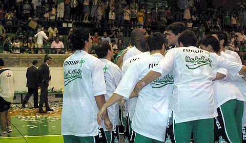 Los albiverdes están armando un plantel para volver a ser protagonistas (Archivo).