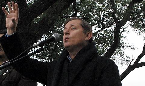 Trinchieri sigue firme con el respaldo al campo.