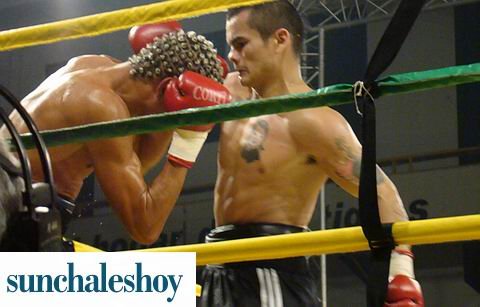 Maidana lejos estuvo de especular, rápido buscó el KO y lo encontró.