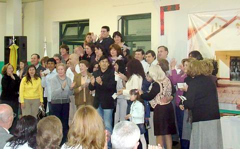 Abrazos, recuerdos y lágrimas se registraron al por mayor.