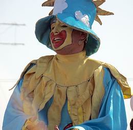 Plano corto del payaso que ya suma dos visitas a la ciudad.