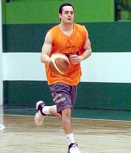 Gustavo Martín, ex Libertad y Ben Hur, será el conductor de la campaña albiverde (Foto: Gentileza sunchalesbasket.com).