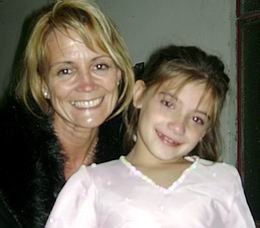 Antonella y su mamá (Foto: Gentileza subcomisión Patín Libertad).