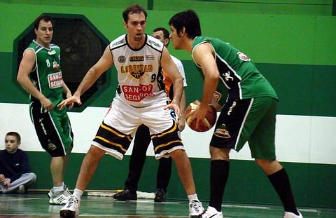 Los Tigres deben reponerse rápido de la derrota en el clásico y superar a Atenas.