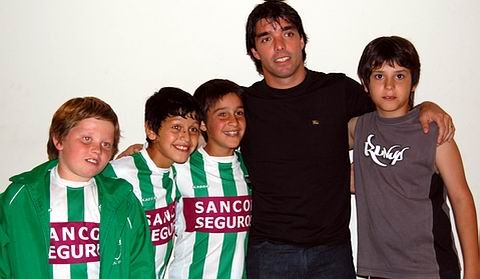 Cardetti, ex Rosario Central, presente en la Fiesta (Foto: Prensa FNFI).