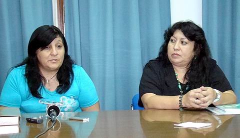 Liliana Tosoratti (a la izquierda) y Gladis Rodríguez, presidente y secretaria respectivamente de la comisión.