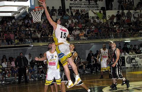 Batista fue el dueño de los tableros (Foto: Gentileza Nuevo Diario web).