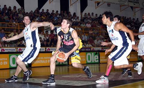 Los Tigres jugaron como tales pero no les alcanzó (Foto: Diego Rosso).