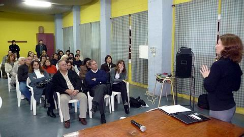 Un momento de la charla ofrecida (Foto: Prensa municipalidad).