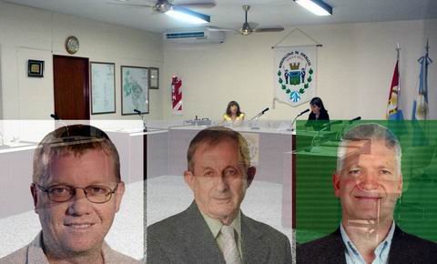 Los tres primeros candidatos de las listas.