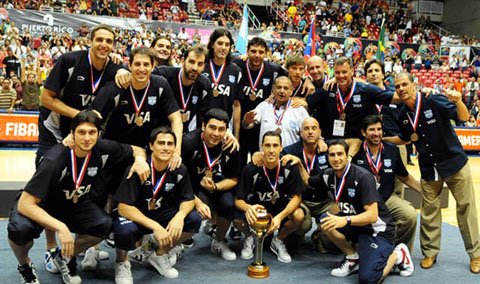 La selección con la medalla de bronce (Foto: Fiba).