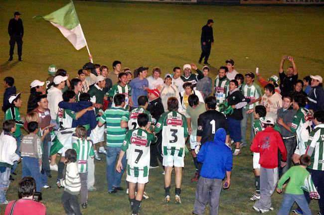 La victoria visitante terminó siendo decisiva. Unión volvió a festejar en la Liga Rafaelina (Foto: Prensa Unión).