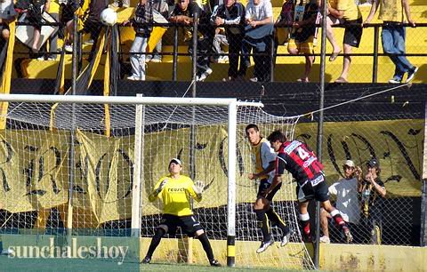 Baigorria demostró un buen nivel en las pocas intervenciones que tuvo.