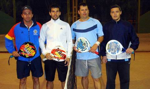 A la izquierda, la pareja ganadora de Sumatoria. A la izquierda, la pareja ganadora de Sumatoria.