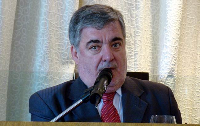El Gobernador chubutense, Mario Das Neves, en nuestra ciudad.