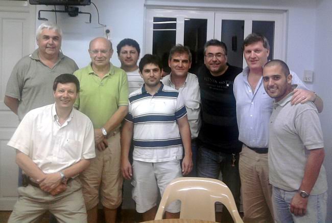 Los integrantes de la Cámara, en la reunión constitutiva (Foto: Prensa Centro Comercial).