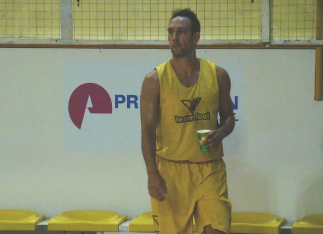 De confirmarse, será una baja importante para los aurinegros.