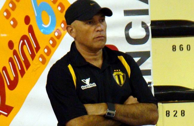 Rodríguez arrancó con una victoria su segundo ciclo en el aurinegro.