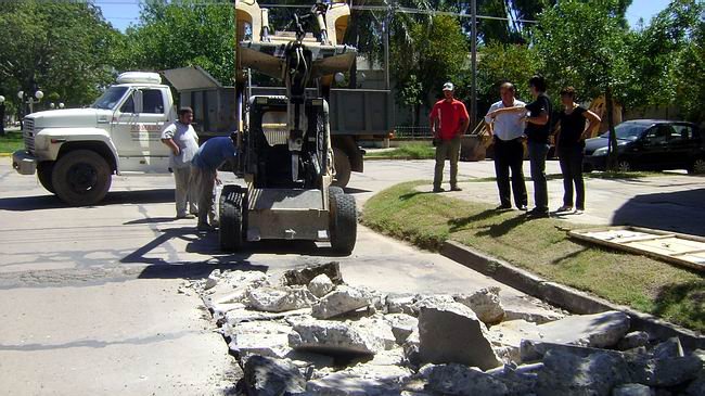 Los trabajos que se están realizando en la avenida Belgrano (Foto: Prensa Municipalidad).