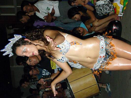 Mangueira también formó parte del anticipo.