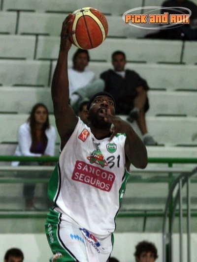 McFarlan fue el goleador de Unión con 19 puntos (Foto: Majo Gil - pickandroll) McFarlan fue el goleador de Unión con 19 puntos (Foto: Majo Gil - pickandroll)